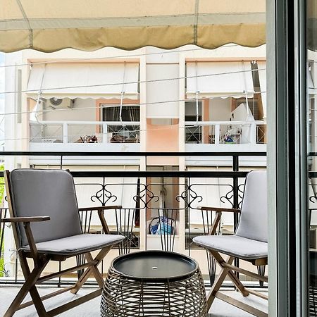 Apartment Near Metro + Port Pireu Exterior foto