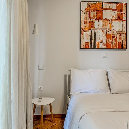 Apartment Near Metro + Port Pireu Exterior foto